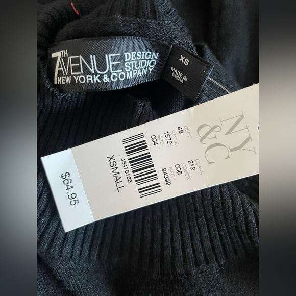 New York & Company Mock-Neck Sweater with Faux-Leather Bow NWT - Picture 4 of 5